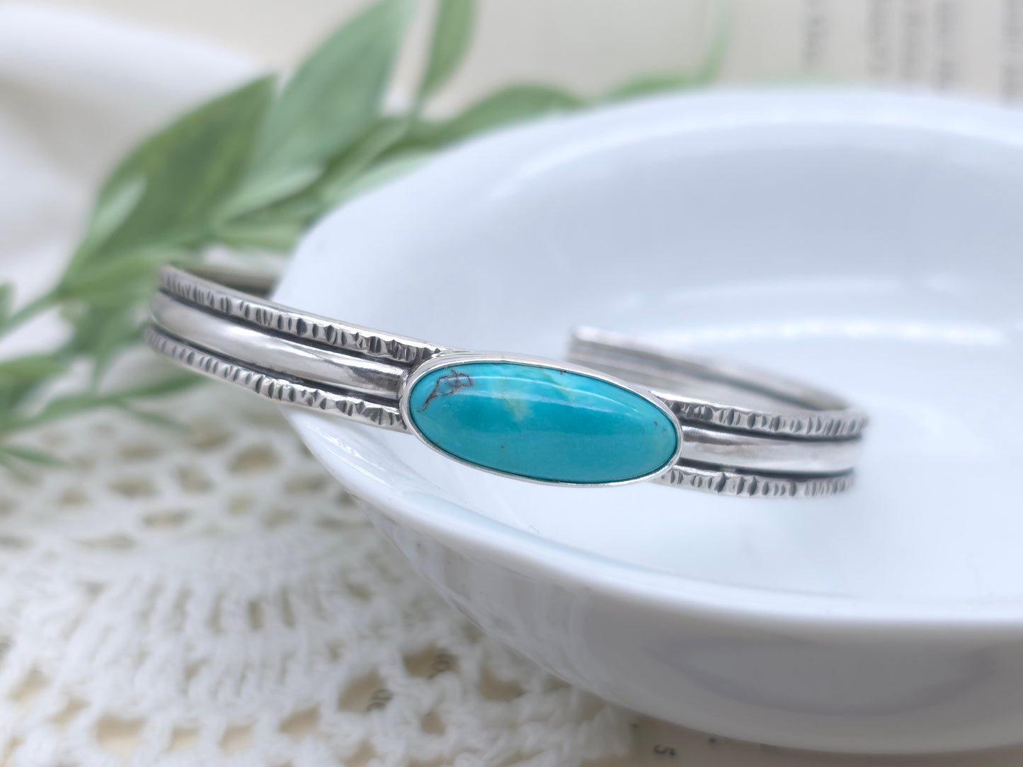 Sterling Silver Hammered Edged Kingman Turquoise Cuff