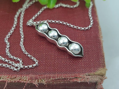 Sterling Peas in a Pod Necklace / Mothers Necklace / Gardener