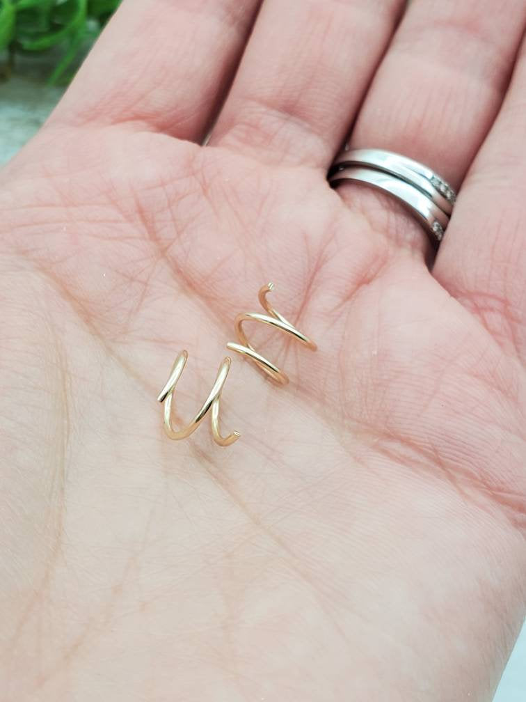 Gold Small Huggie Hoop Earrings / Hugger / Tiny Hoops