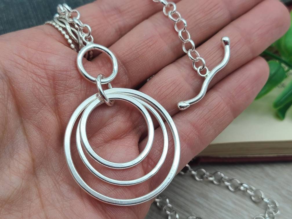 Large Chunky Sterling Silver Circle Front Clasp Necklace / Hammered Disc