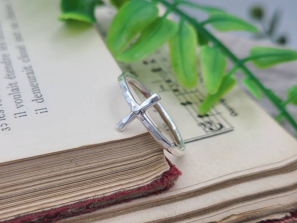 Sterling Cross Ring / Dainty / Small Cross