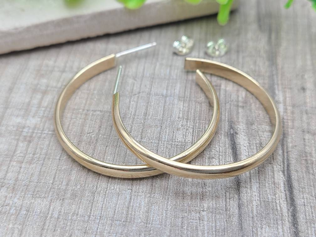 Gold Hoop Earrings / 3/4 Inch / 1 Inch / 1.5 Inch / 2 Inch